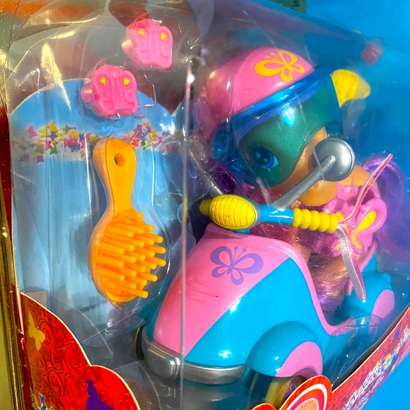 MY LITTLE PONY G3 NWT VTG 2004 BUTTERFLY ISLAND SCOOTIN ALONG WITH SCOOTALOO - Picture 8 of 16